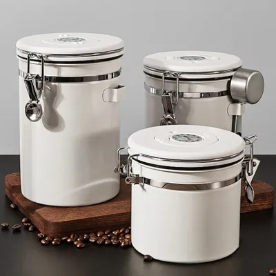 Coffee bean degassing metal canister